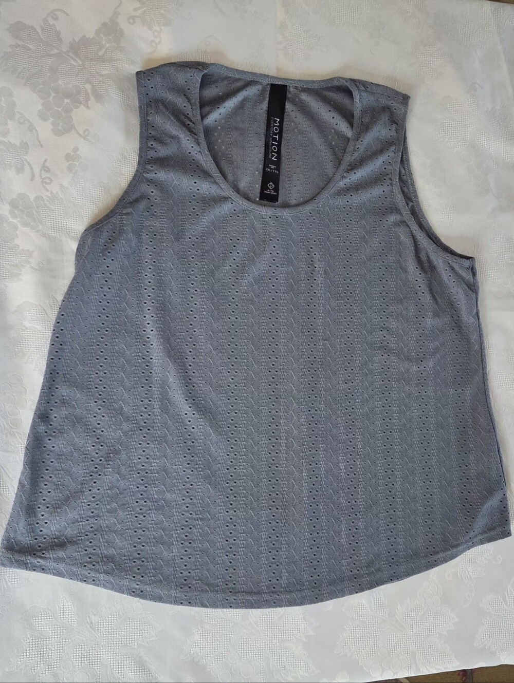 Motion Tank Top Sage Green Eyelet